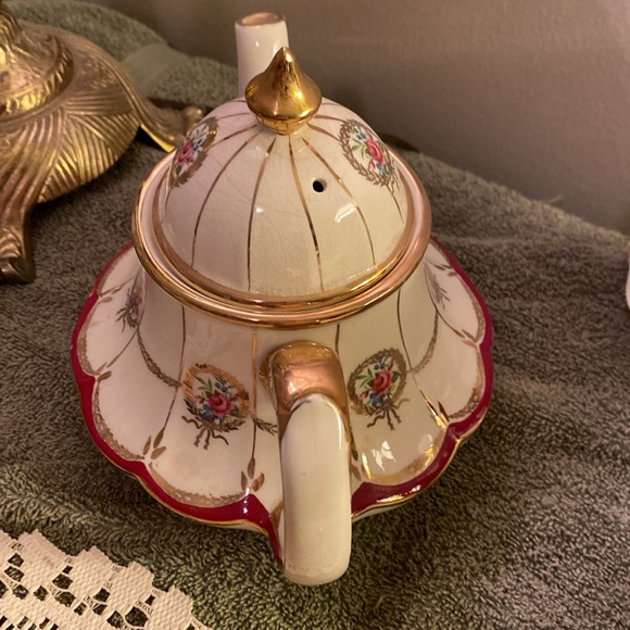 SADLER TEA POT - Picture 2 of 9